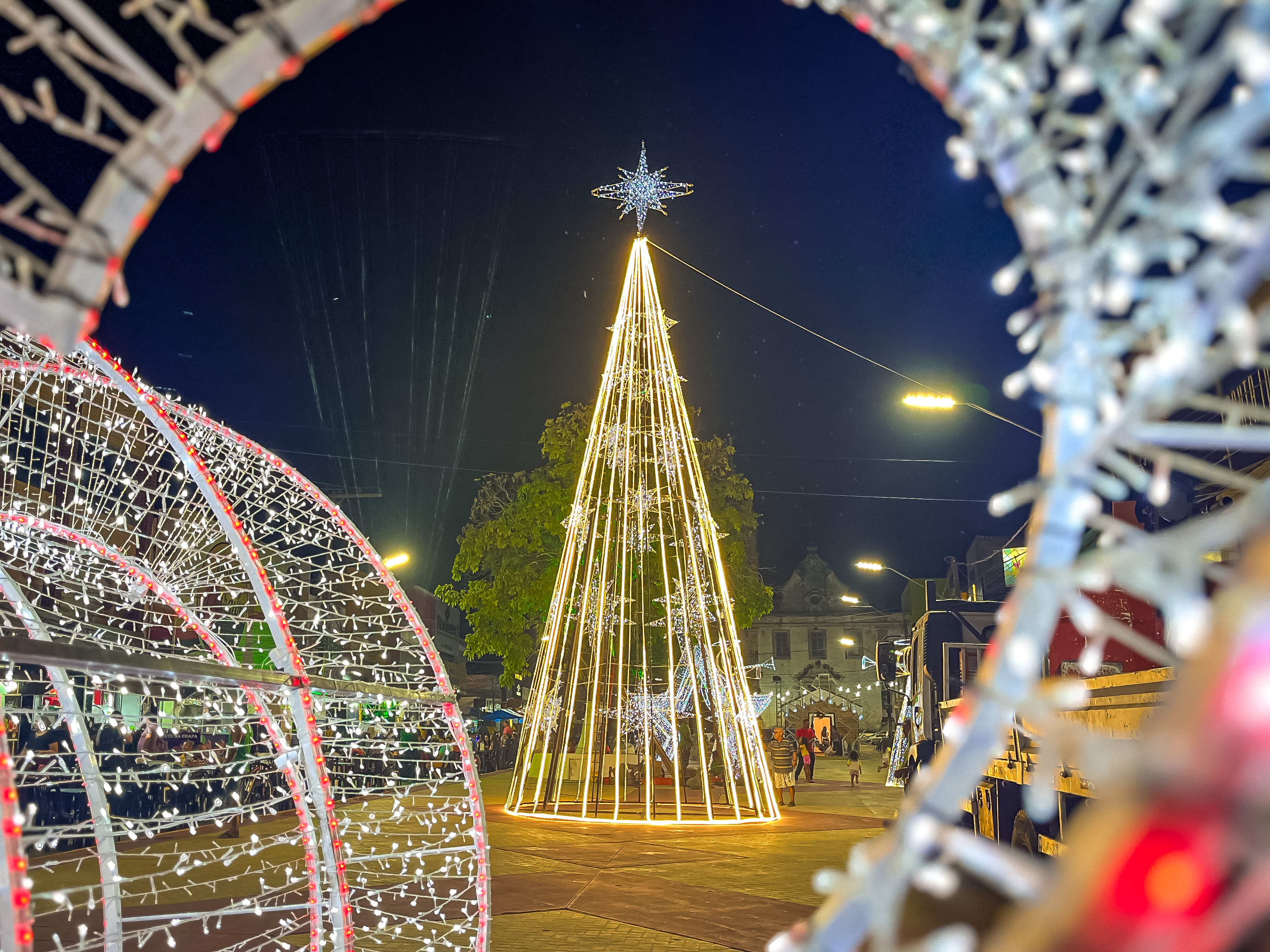 Prefeitura realiza cerimônia oficial de abertura do Natal em Davinópolis -  Portal Zap Catalão